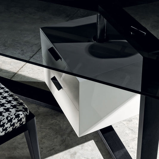 Trasta Çalışma Masası